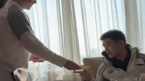 东契奇上月单月狂揽30+得分，篮板助攻双超8，三分球纪录超湖人历史单月最佳